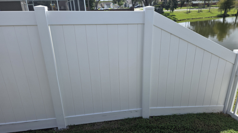 Fence Cleaning in Clearwater, Florida